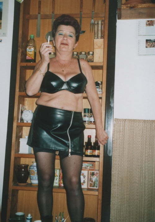 Granny & Mature bra and panties, image 59.